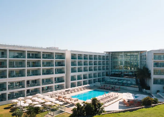 Hotel de 4 estrelas: Crowne Plaza - Caparica Lisbon